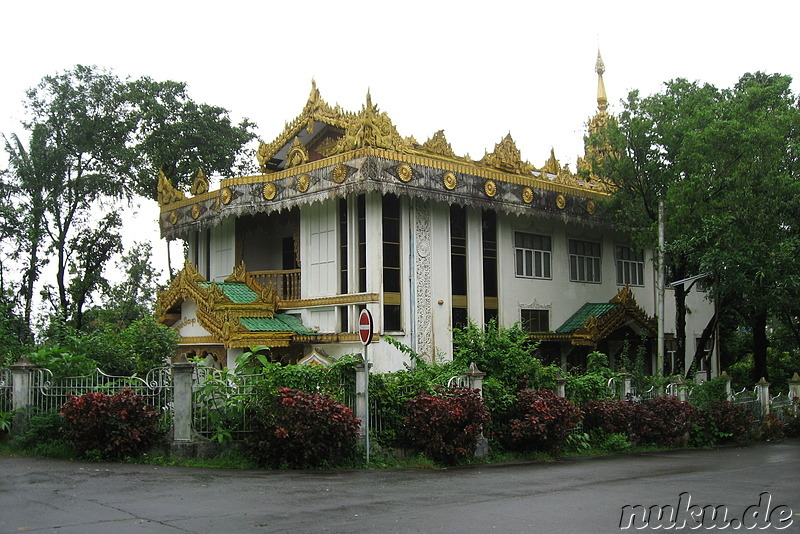 Maha Pasan Guha - Buddhistisches Veranstaltungszentrum in Yangon, Myanmar