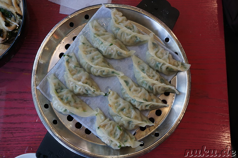 Mandu (만두) aus Buchweizen - Teigtaschen im Restaurant Cheongsil Hongsil (청실홍실) in Bupyeong, Incheon, Korea