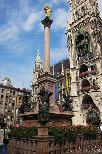 Marienstatue am Marienplatz in München