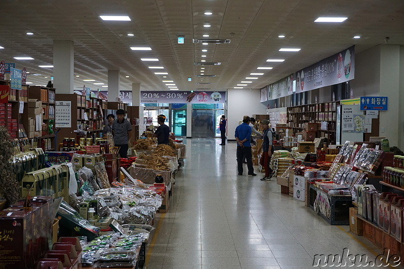 Markt für Ginsengprodukte auf der Insel Ganghwado, Korea