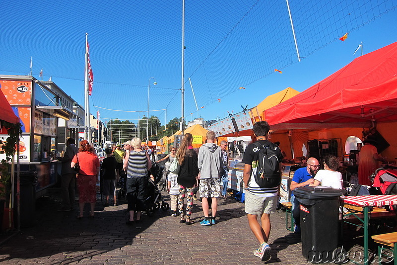 Markt im Hafen von Helsinki, Finnland