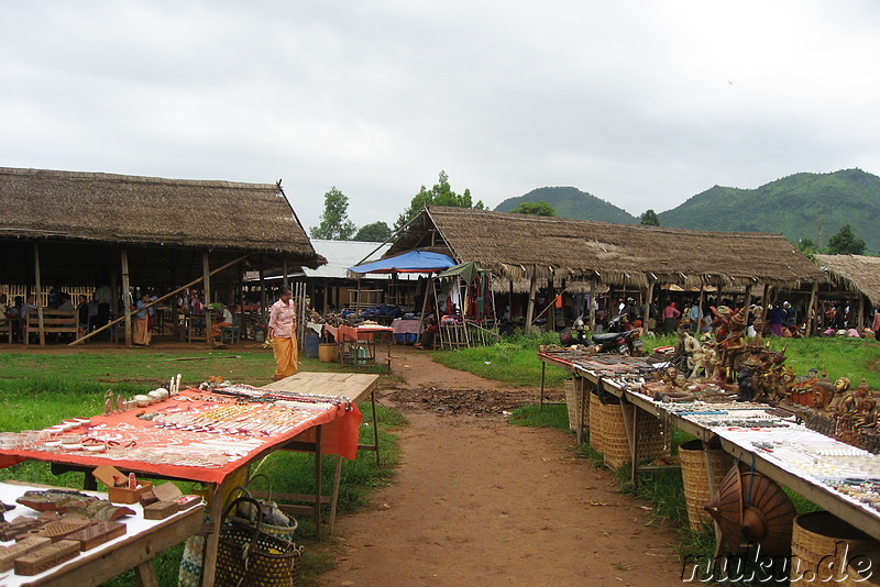 Markt in Inthein am Inle Lake in Burma