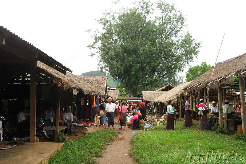 Markt in Inthein am Inle Lake in Burma