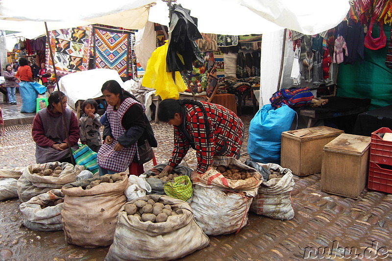 Markt in Pisaq, Urubamba Valley, Peru