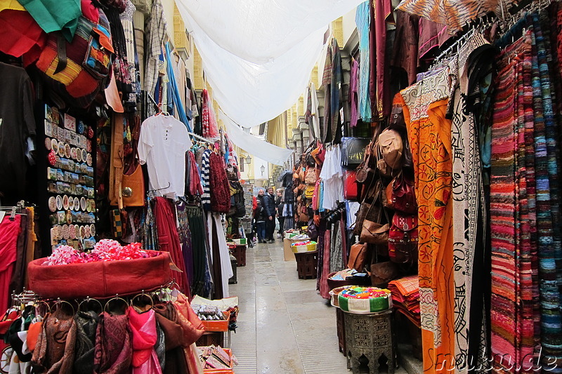 Marktgasse in Granada, Spanien