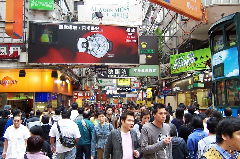 Menschenmassen in Causeway Bay