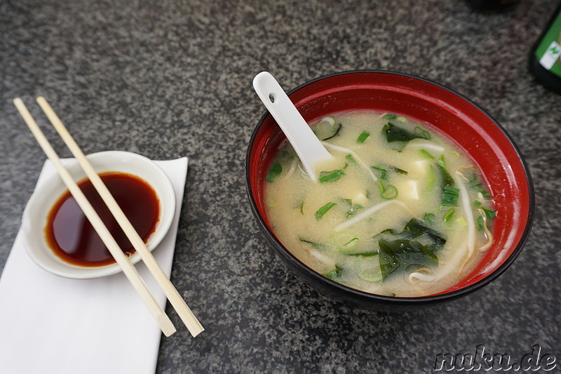 Misosuppe im japanischen Restaurant Hiro Sakao in Fürth, Bayern