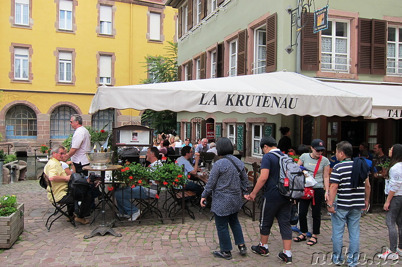 Mit dem Ruderboot durch Petite Venice in Colmar