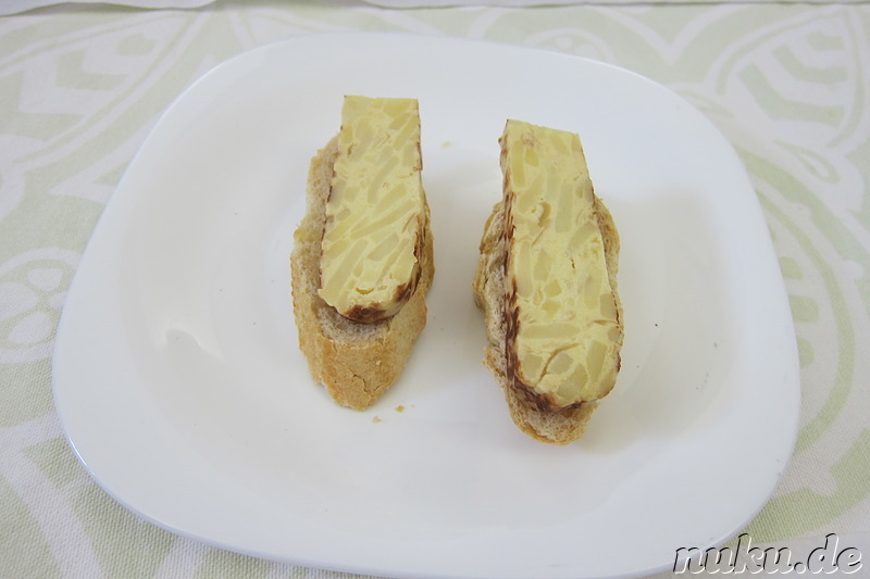 Mittagessen in einer kleinen Cafeteria in Evora, Portugal