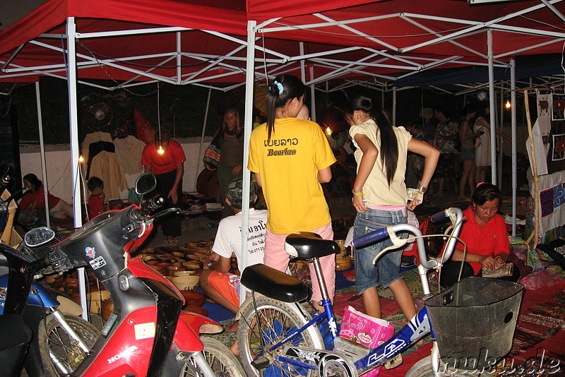 Nachtmarkt in Luang Prabang (Hmong Night Market)