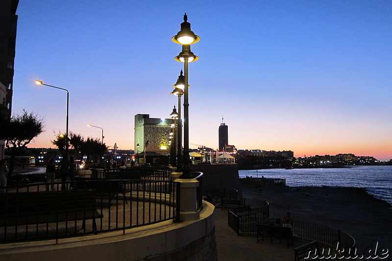 Nachtspaziergang durch Sliema, Malta