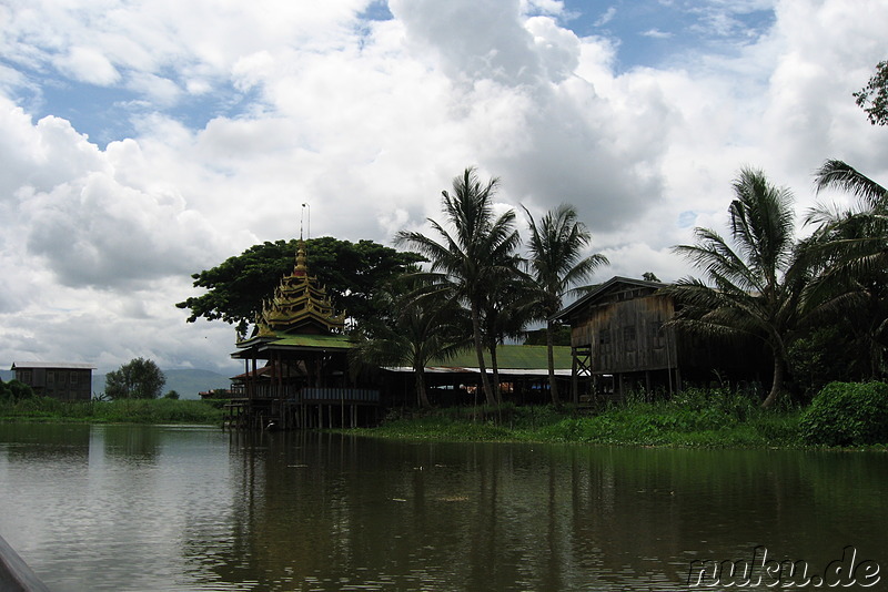 Nga Hpe Kyaung - Jumping Cat Monastery