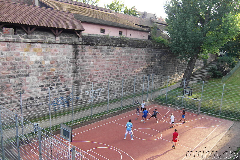 Nürnberger Stadtmauer und Burggraben