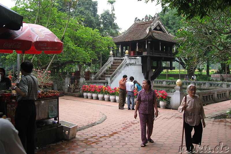 One Pillar Pagoda (Dien Huu Pagoda) in Hanoi