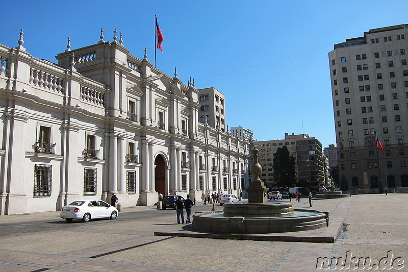 Palacio de la Moneda am Plaza de la Constitucion in Santiago de Chile