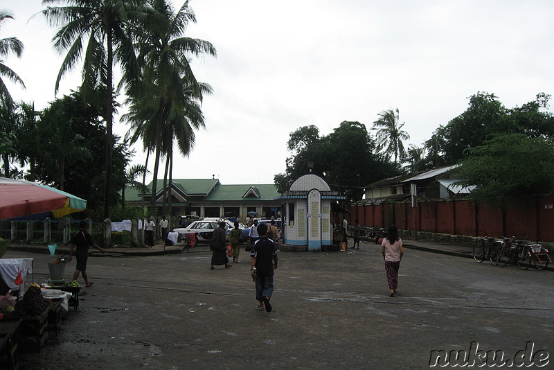 Pandosan Street Jetty - Bootsanleger am Yangon River