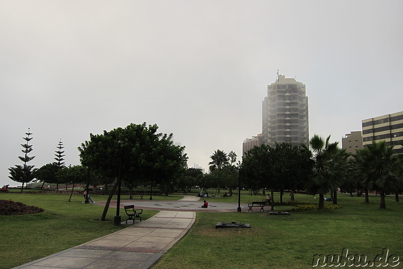 Parque del Amor, Raimondi & El Faro in Lima, Peru