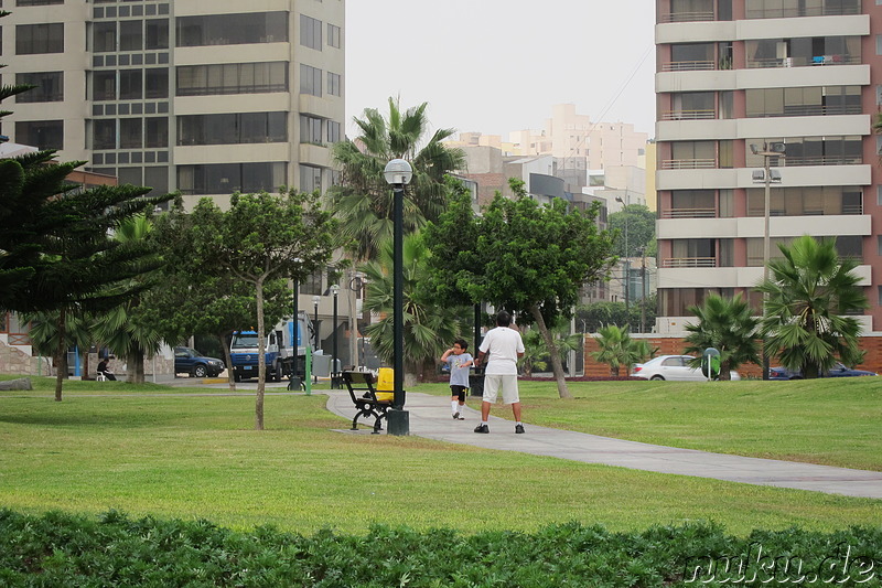 Parque del Amor, Raimondi & El Faro in Lima, Peru