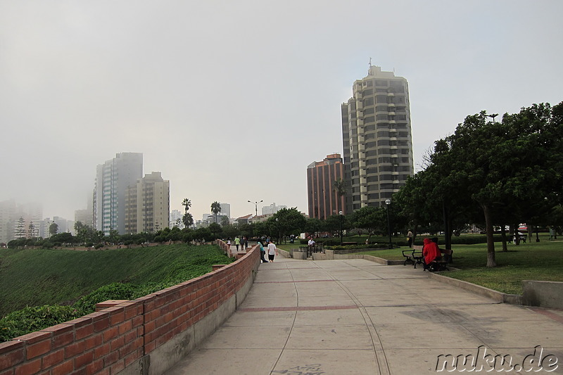 Parque del Amor, Raimondi & El Faro in Lima, Peru