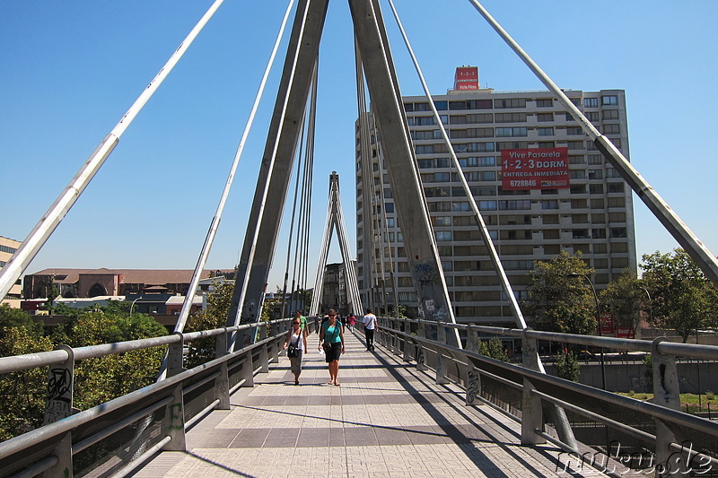 Paseo Huerfanos Fußgängerbrücke in Santiago de Chile