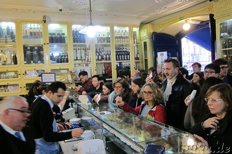 Pasteis de Belem - Blätterteigtörtchen mit Pudding in Belem, Lissabon, Portugal