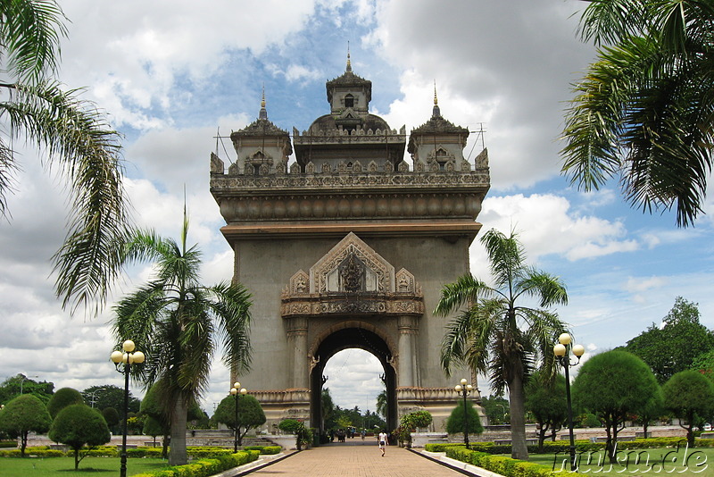 Patuxai, der Triumphbogen in Vientiane, Laos