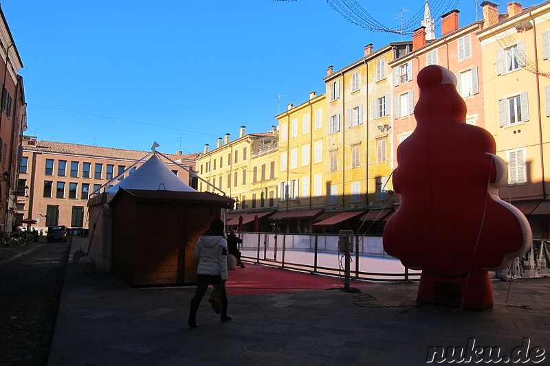 Piazza XX Settembre in Modena, Italien