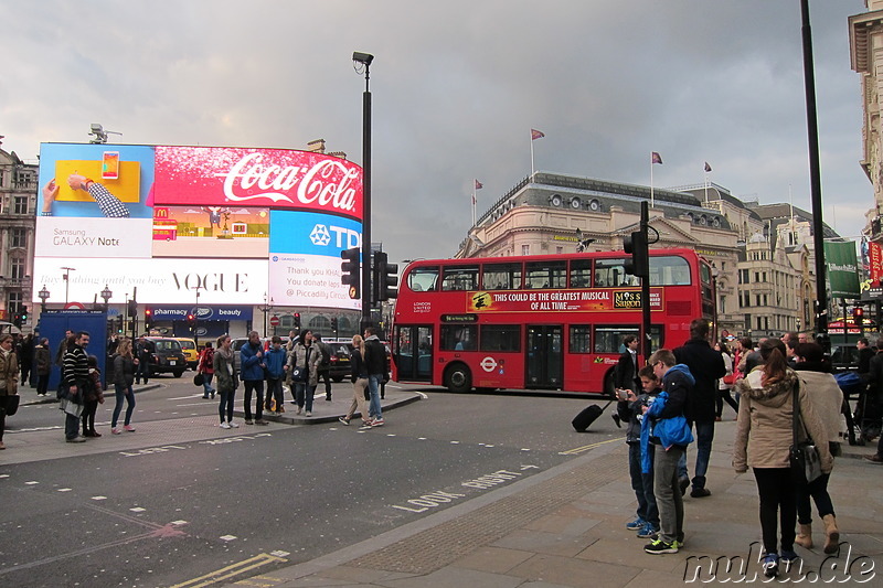 Piccadilly Circus in London, England