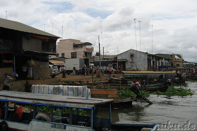 Pier in Cai Be