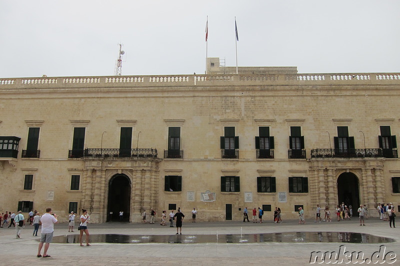 Pjazza San Gorg in Valletta, Malta