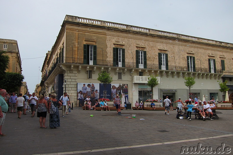 Pjazza San Gorg in Valletta, Malta
