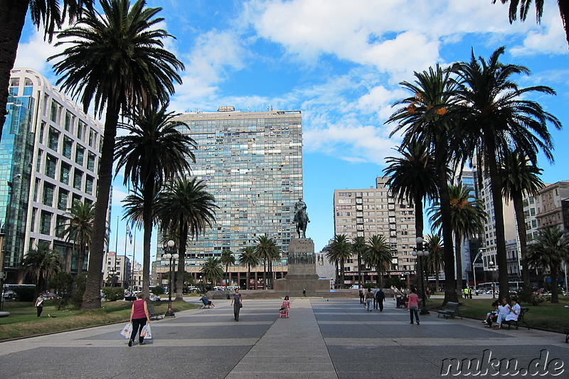 Plaza Independencia in Montevideo, Uruguay