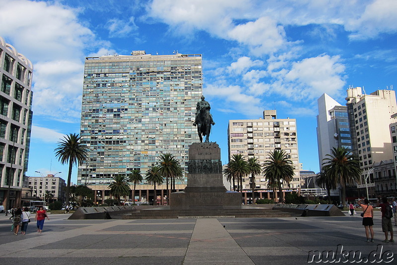 Plaza Independencia in Montevideo, Uruguay