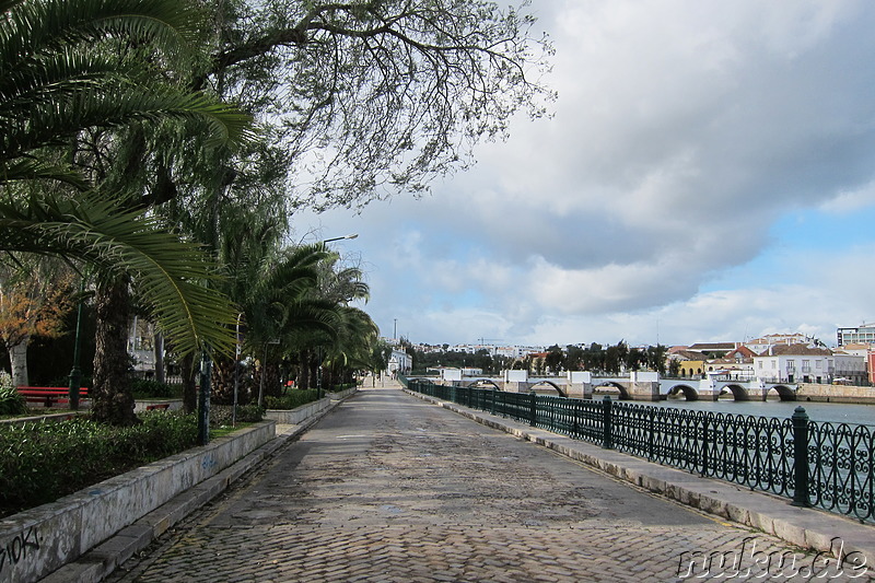 Ponte Romano - Historische Brücke in Tavira, Portugal