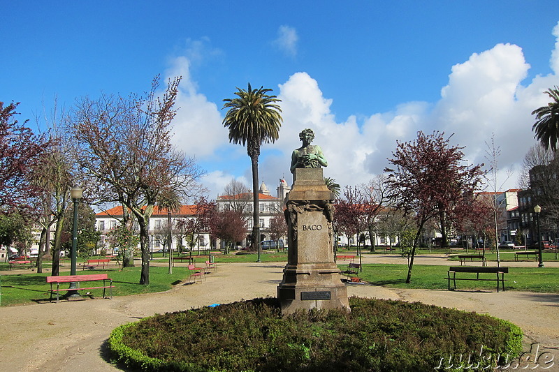 Praca da Republica in Porto, Portugal