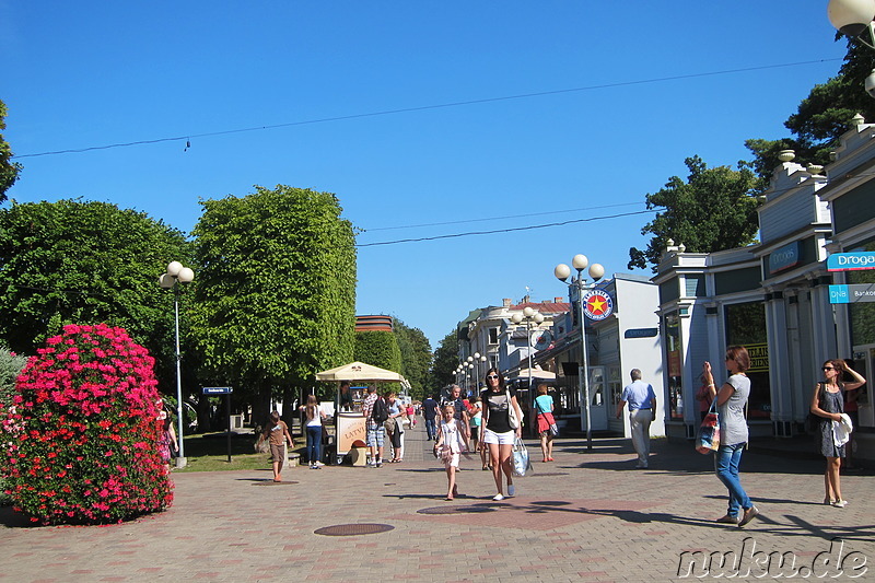 Promenade Jomas iela in Jurmala, Lettland