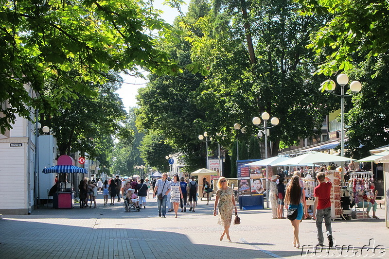 Promenade Jomas iela in Jurmala, Lettland