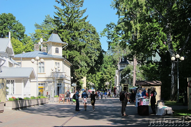 Promenade Jomas iela in Jurmala, Lettland