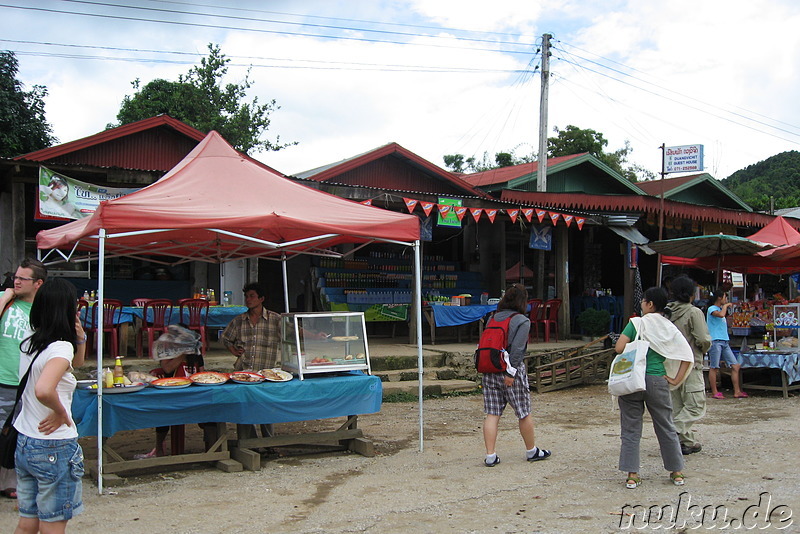 Raststätte zwischen Vang Vieng und Luang Prabang in Laos