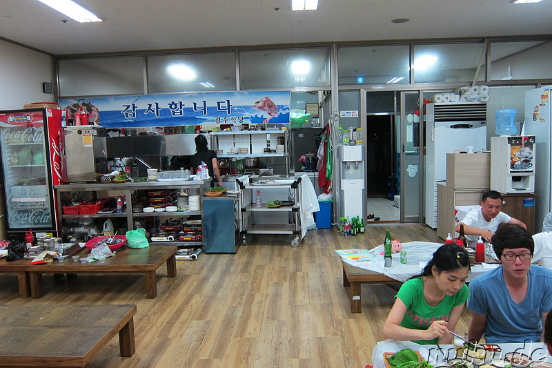 Restaurant - Fischmarkt in Yeosu, Jeollanamdo, Korea