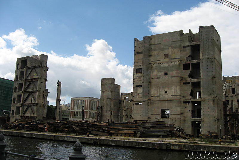 Ruine vom Palast der Republik, Berlin, August 2008