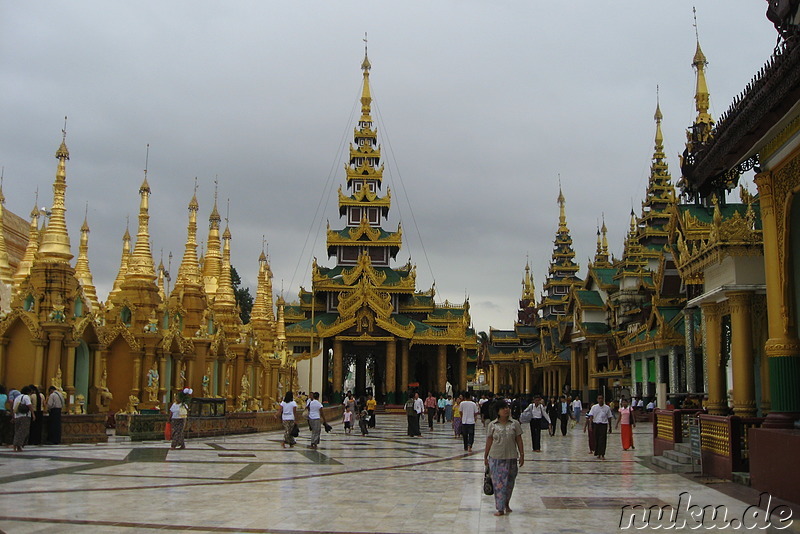 Shwe Dagon Paya - Tempel in Yangon, Myanmar