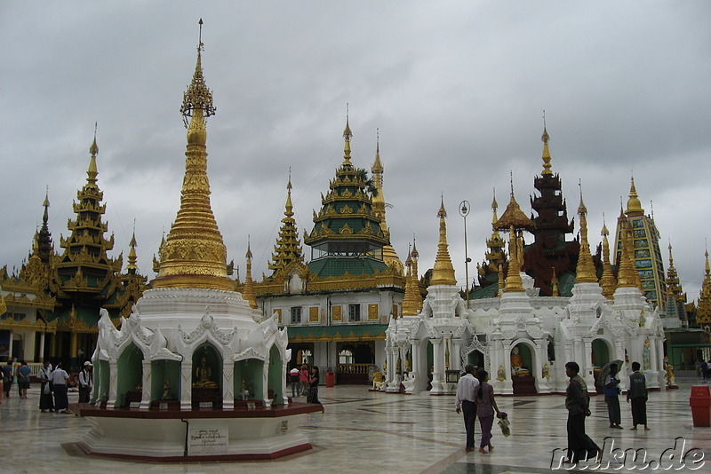 Shwe Dagon Paya - Tempel in Yangon, Myanmar