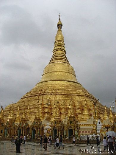 Shwe Dagon Paya - Tempel in Yangon, Myanmar