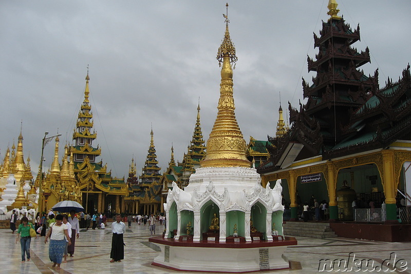 Shwe Dagon Paya - Tempel in Yangon, Myanmar