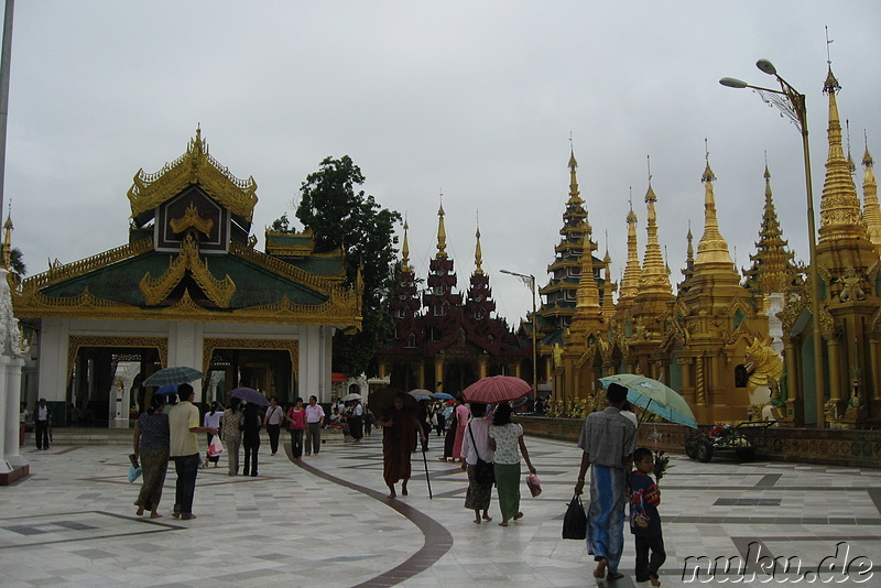 Shwedagon Paya - Tempel in Yangon, Myanmar