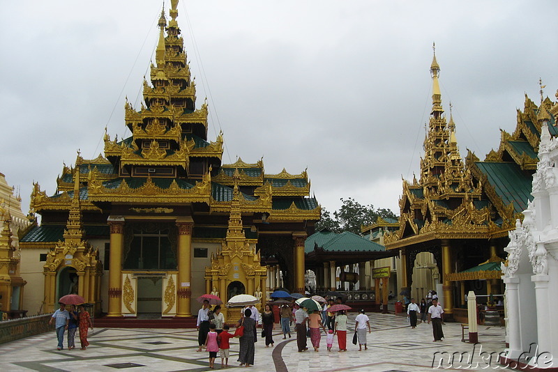 Shwedagon Paya - Tempel in Yangon, Myanmar