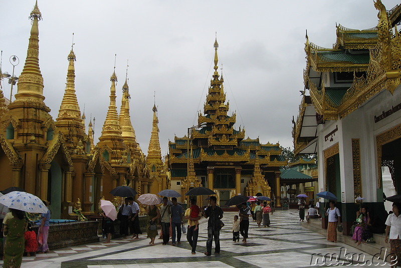 Shwedagon Paya - Tempel in Yangon, Myanmar