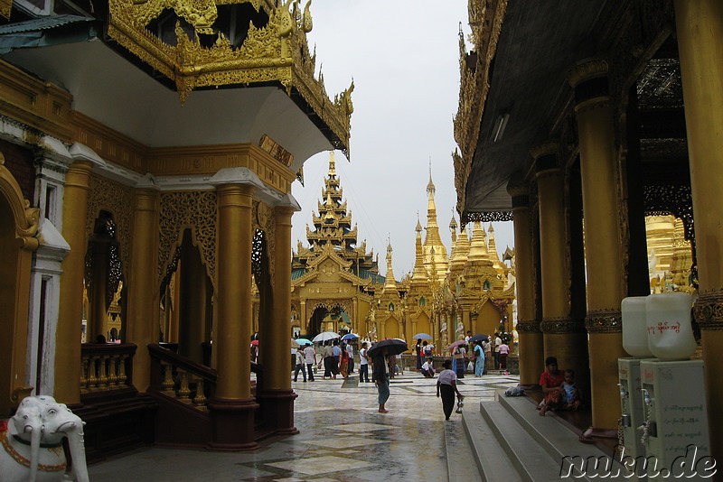 Shwedagon Paya - Tempel in Yangon, Myanmar