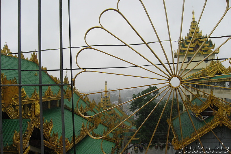 Shwedagon Paya - Tempel in Yangon, Myanmar